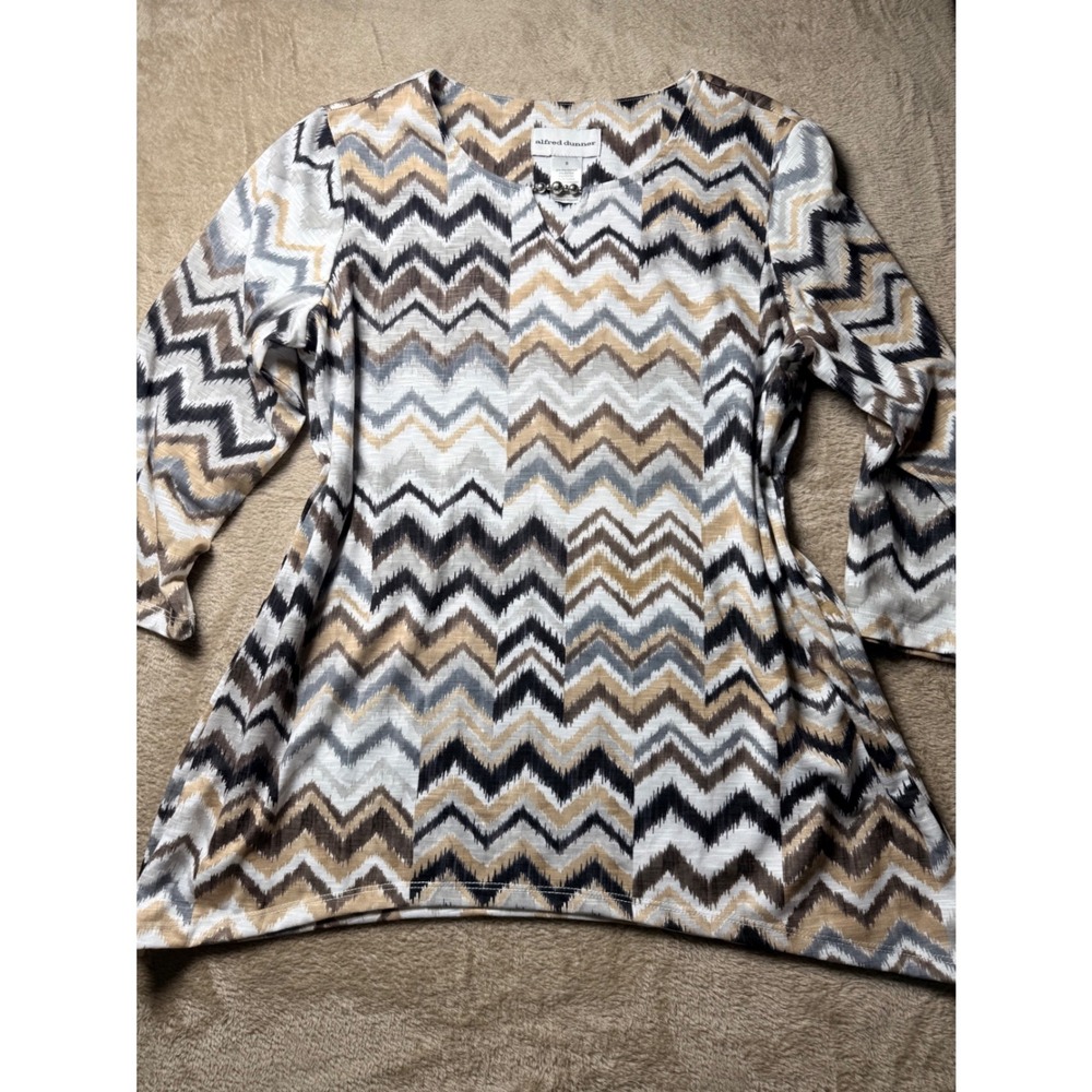 Alfred Dunner Womens Chevron Zigzag Split Neck Tunic Top Boho Summer Classic